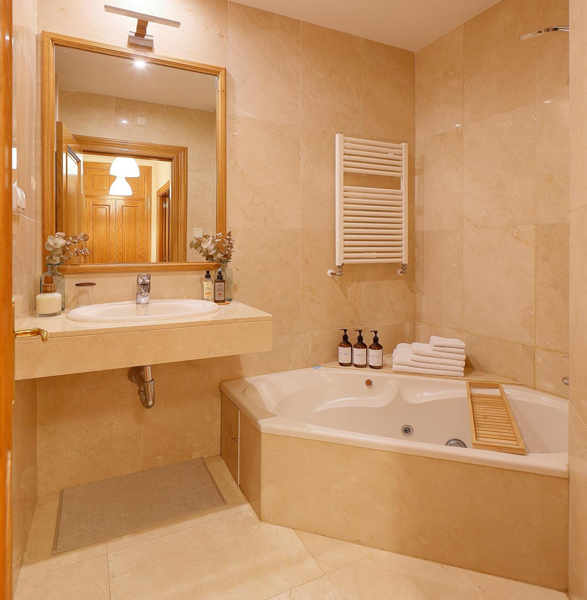 Casco Historico-Catedral Parking Incluido Apartment Oviedo Ngoại thất bức ảnh
